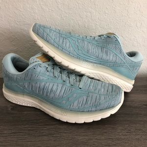 SAUCONY WOMEN'S KINVARA 10 AQUA